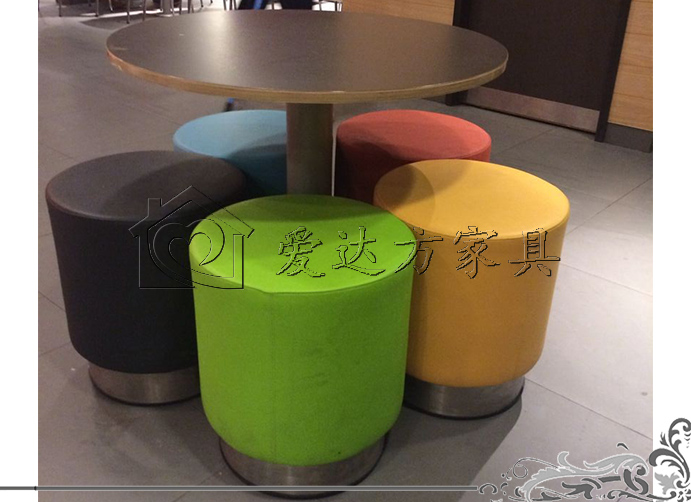 奶茶店桌椅组合