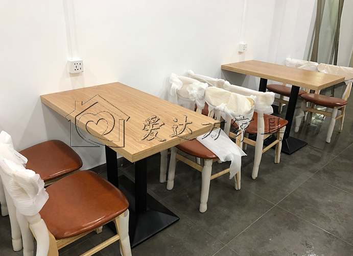 猪脚饭店卡座沙发.jpg